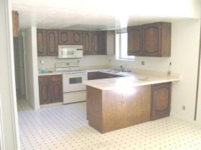 574 W 2125 N, West Bountiful, UT 84087 — photo 3