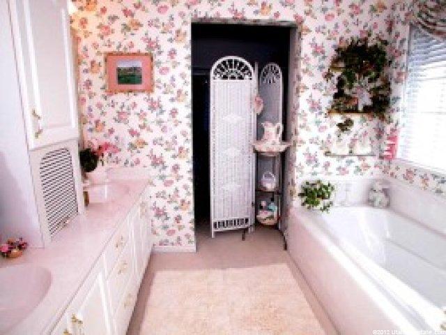 90 Canterbury Cir, Logan, UT 84321 — photo 7