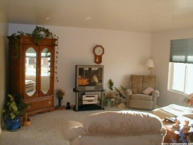 881 S 350 W, Bountiful, UT 84010 — photo 2