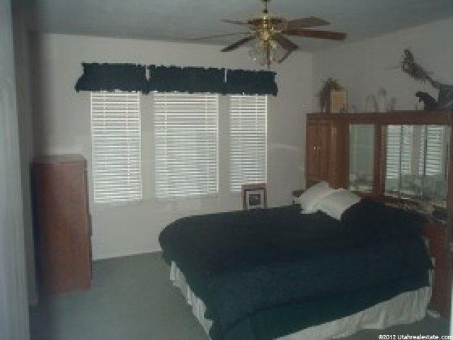 1878 N 900 W, Clinton, UT 84015 — photo 5