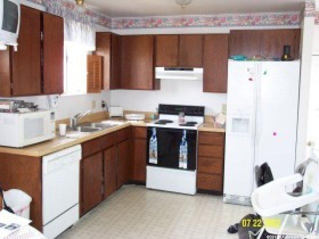 8151 Armoridge Cir, Magna, UT 84044 — photo 4
