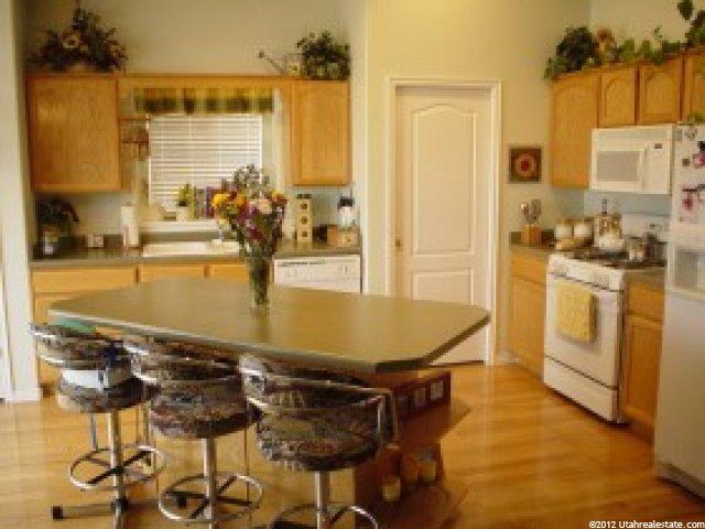 161 E 2400 S, Clearfield, UT 84015 — photo 2