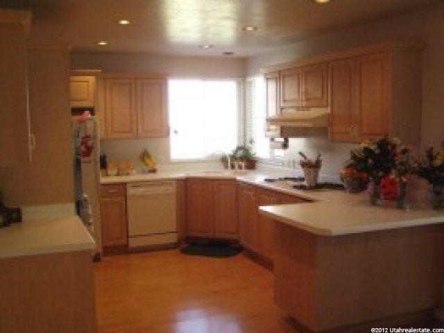 7999 Showcase Ln, Sandy, UT 84094 — photo 3