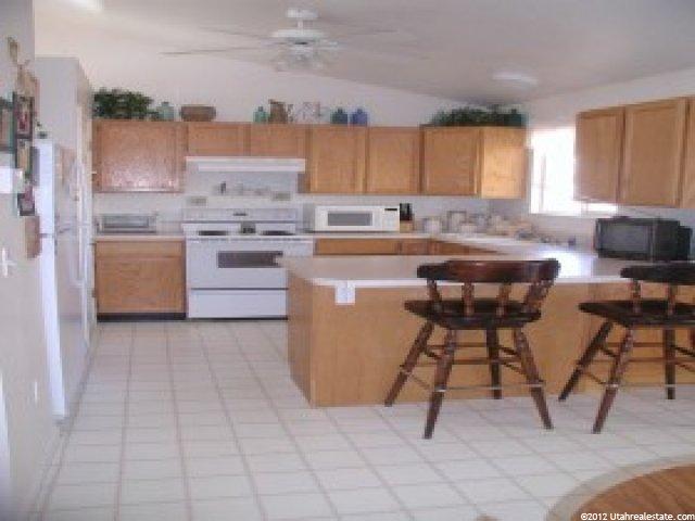709 Madison Meadow Ln, Midvale, UT 84047 — photo 2