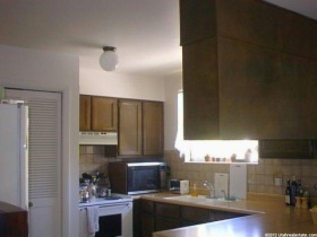 9871 S 2270 E, Sandy, UT 84092 — photo 2