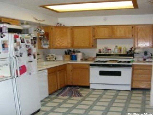 695 N 1700 E, St. George, UT 84770 — photo 3