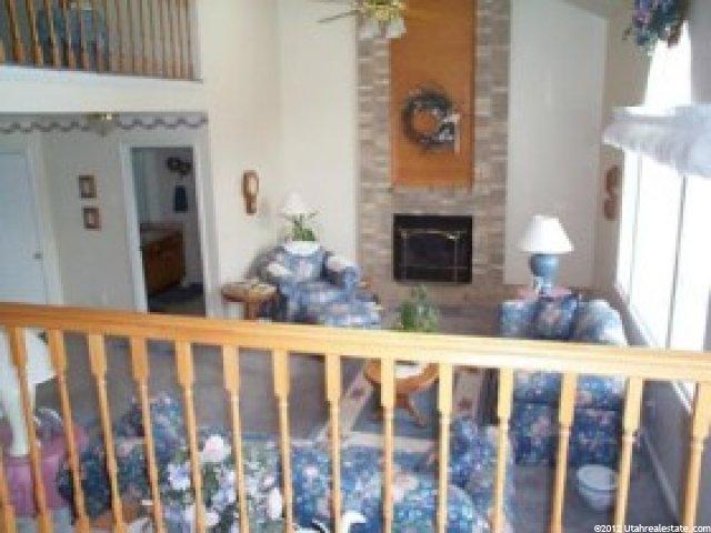 10822 Lostwood Dr, Sandy, UT 84092 — photo 3