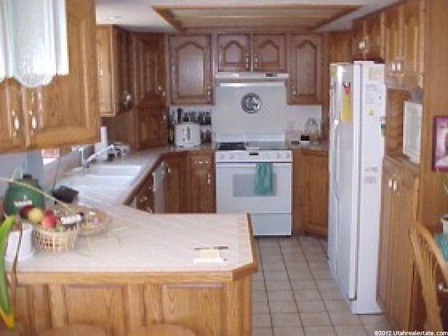 2787 Oak Ln, Layton, UT 84040 — photo 4