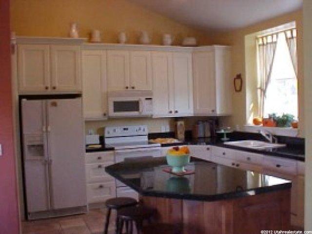873 Alan Point Dr, Draper, UT 84020 — photo 2