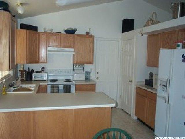 2927 W 2100 N, Clinton, UT 84015 — photo 4