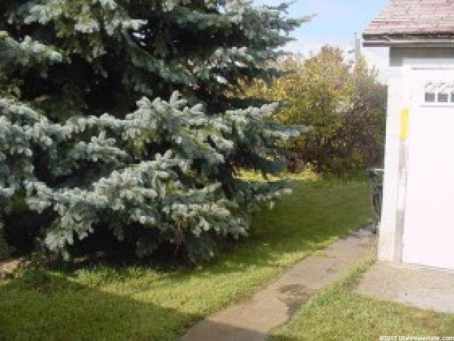 202 W Center St, Grace, ID 83241 — photo 2