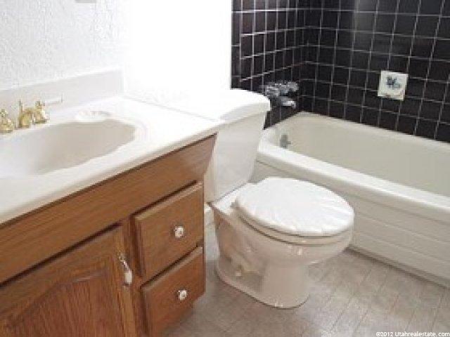 8445 S 1475 E, Sandy, UT 84093 — photo 6
