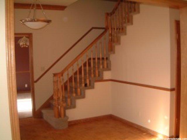 1963 Ridgehill Dr, Bountiful, UT 84010 — photo 4