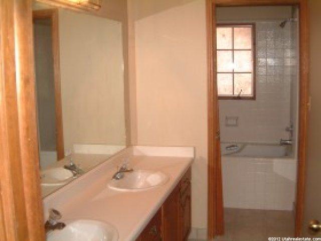 1963 Ridgehill Dr, Bountiful, UT 84010 — photo 7