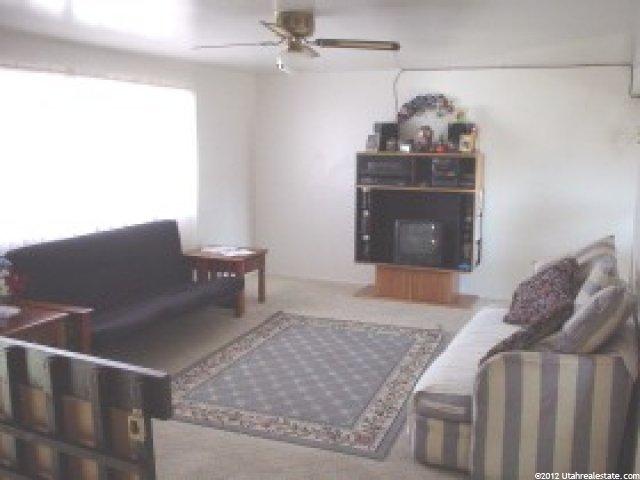 597 W 1680 N, Clinton, UT 84015 — photo 3