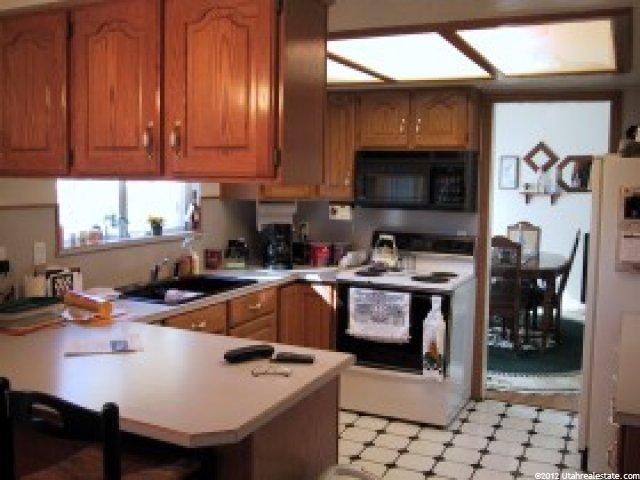 655 N 1100 W, West Bountiful, UT 84087 — photo 3