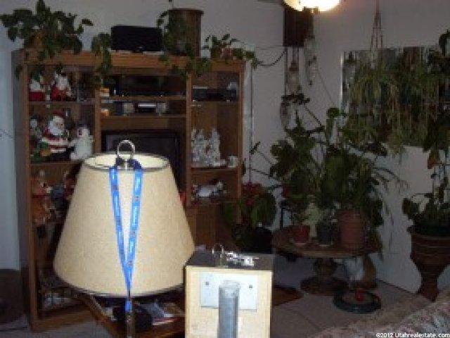 445 Canfield Dr, Ogden, UT 84404 — photo 8