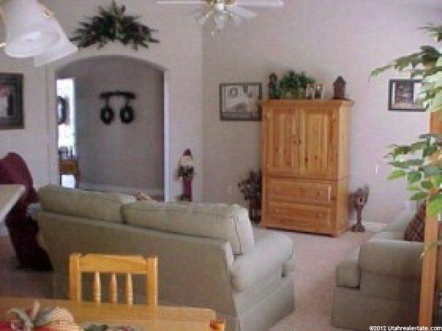 16 S 2420 E Cir, St. George, UT 84790 — photo 4