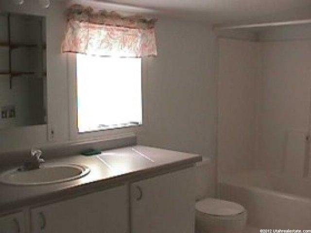 255 W 300 S, Fillmore, UT 84631 — photo 2