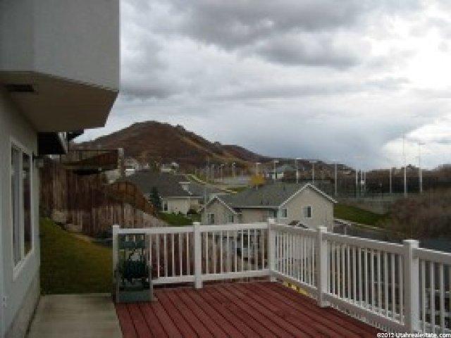 3758 Huntington Dr, Bountiful, UT 84010 — photo 7