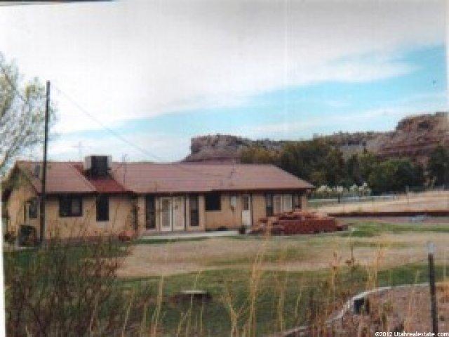 390 E Main St, Rockville, UT 84763 — photo 3