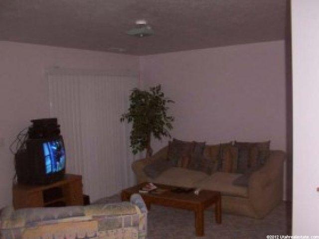 208 Brookmeadow Dr, Harrisville, UT 84404 — photo 4
