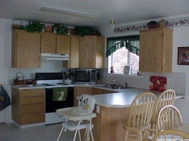 895 S 200 E, Wellsville, UT 84339 — photo 2