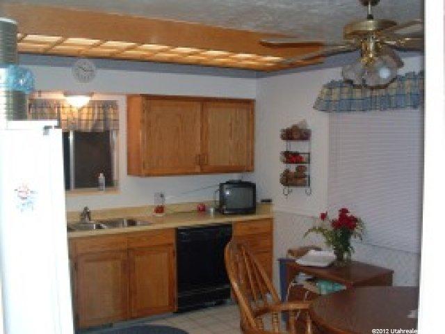 3470 S 50 W, Bountiful, UT 84010 — photo 2