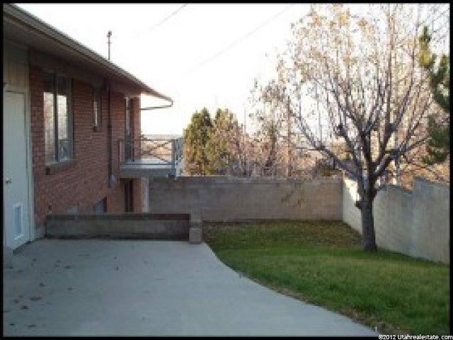 1029 Claremont Dr, Bountiful, UT 84010 — photo 4