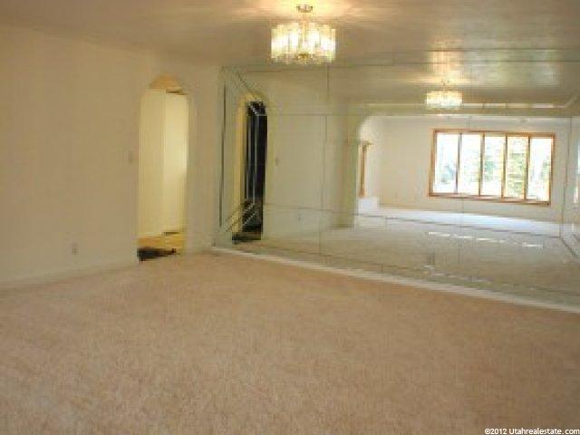 8070 S 1700 E, Sandy, UT 84093 — photo 3