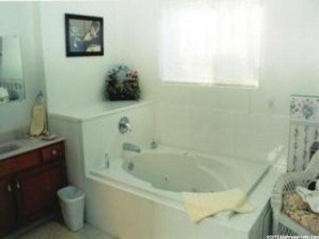 298 S State St, Mt Pleasant, UT 84647 — photo 4