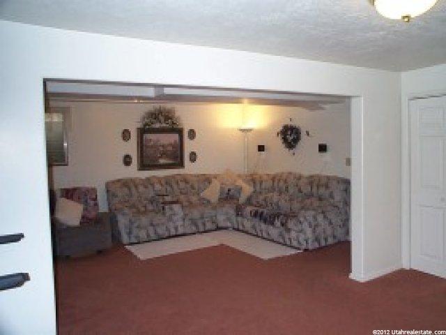 1676 N 1350 W, Clinton, UT 84015 — photo 2
