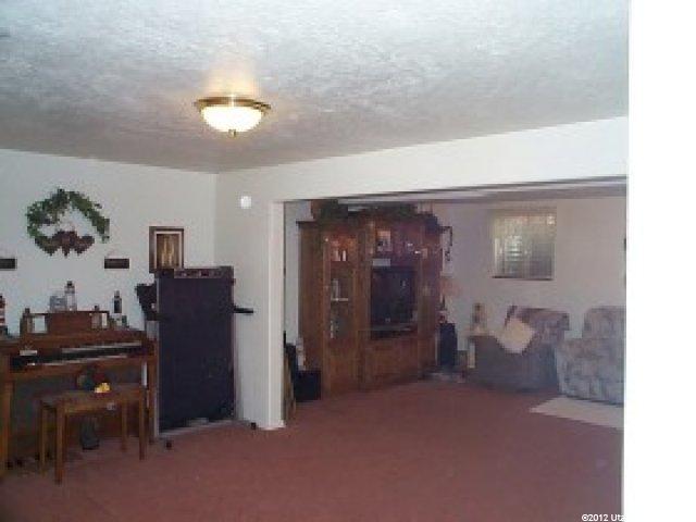 1676 N 1350 W, Clinton, UT 84015 — photo 3