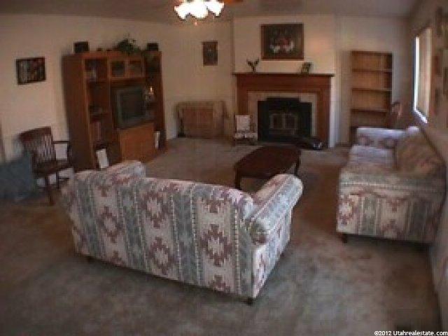143 E 1900 N, Centerville, UT 84014 — photo 4