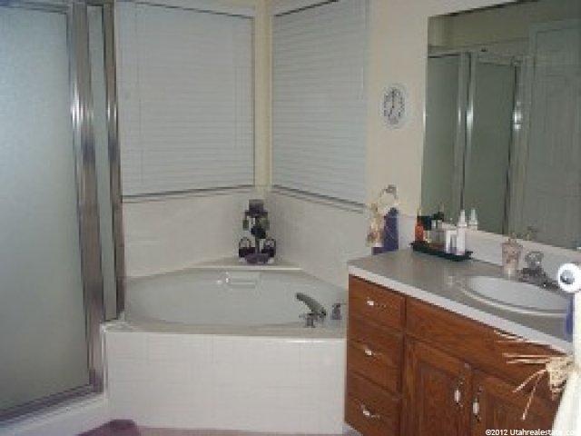 1261 S 700 E, Kaysville, UT 84037 — photo 8