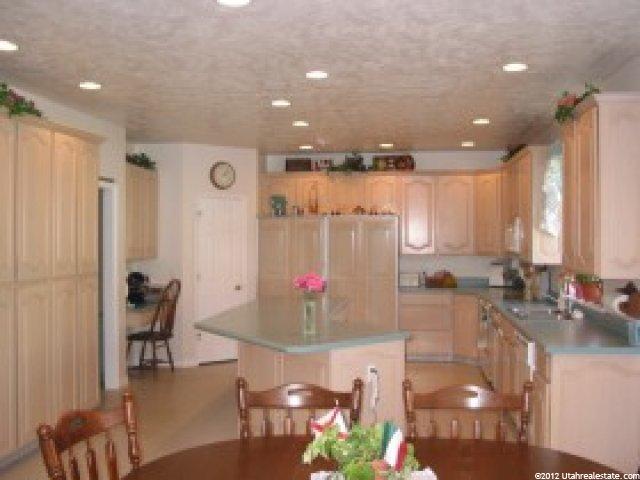 759 Eagle Way, Fruit Heights, UT 84037 — photo 4