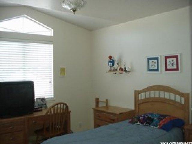1989 N 750 W, Clinton, UT 84015 — photo 5