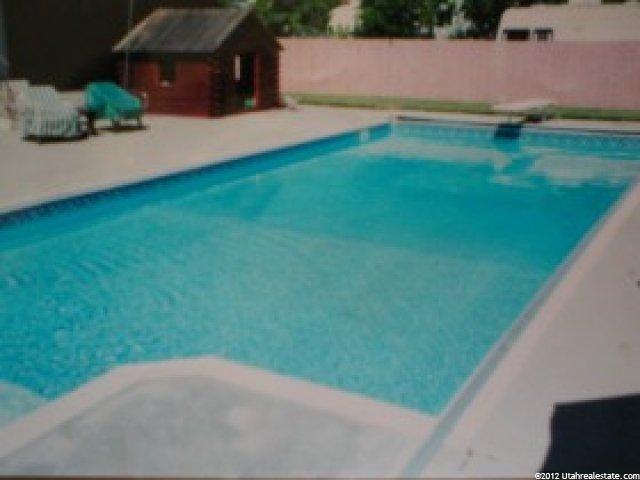 1624 Hayes Dr, Layton, UT 84040 — photo 2
