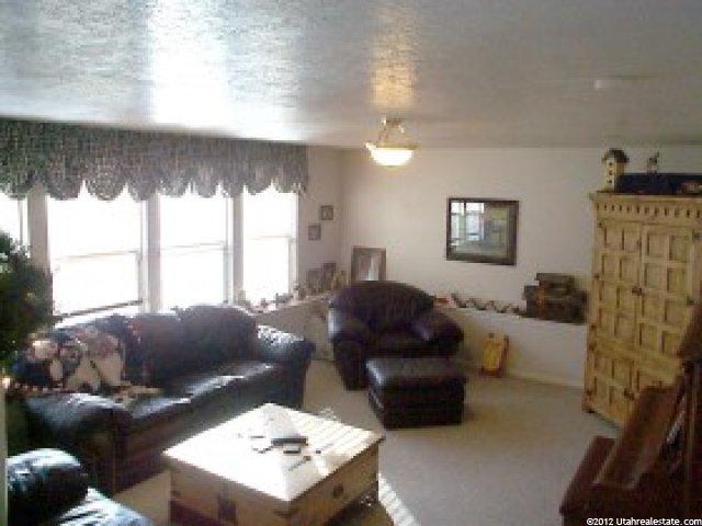 2184 Oak Ln, Layton, UT 84040 — photo 6