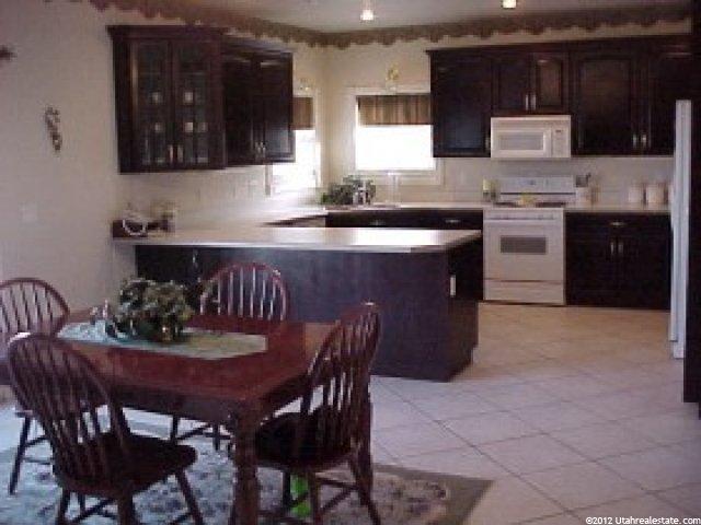 285 E 200 N, Millville, UT 84326 — photo 2