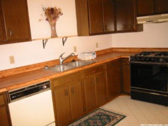 4972 Tuscan St, Kearns, UT 84118 — photo 2
