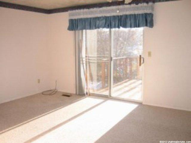 4972 Tuscan St, Kearns, UT 84118 — photo 4