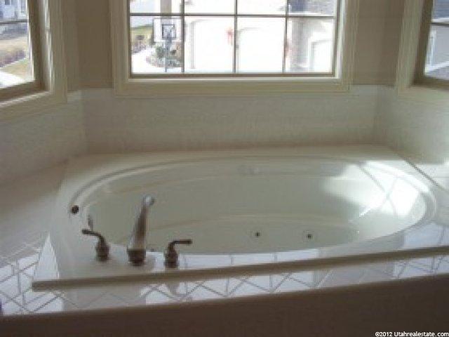 2818 N 2225 E, Layton, UT 84040 — photo 7