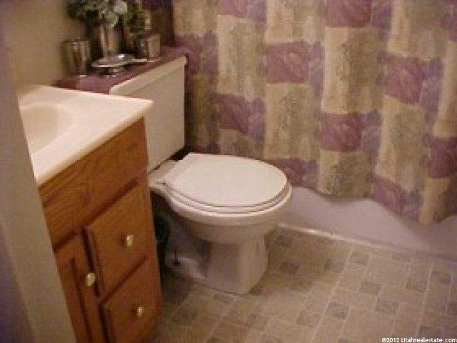 8049 Thoreau Dr, Magna, UT 84044 — photo 3
