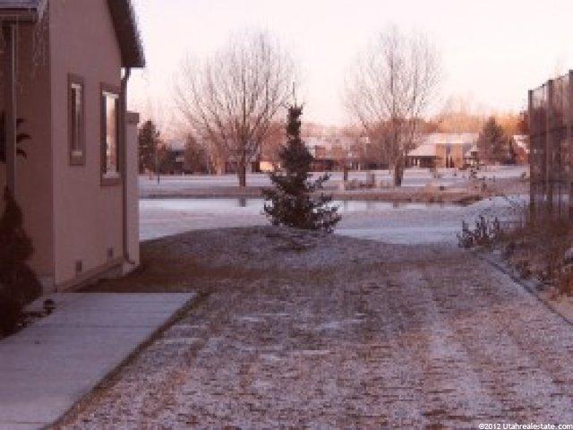 43 Hillsborough Dr, Pleasant View, UT 84414 — photo 3