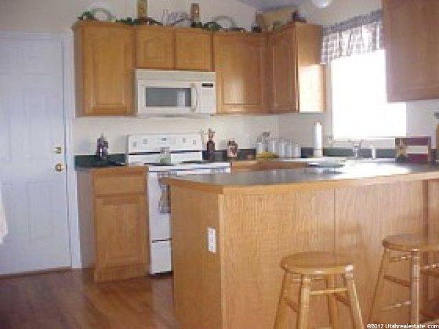 425 E Premier Ln, Grantsville, UT 84029 — photo 2
