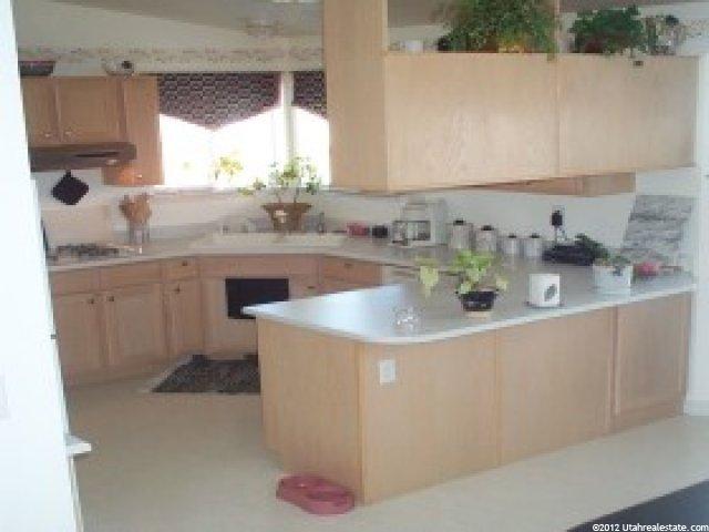 12007 S 3200 W, Riverton, UT 84065 — photo 8