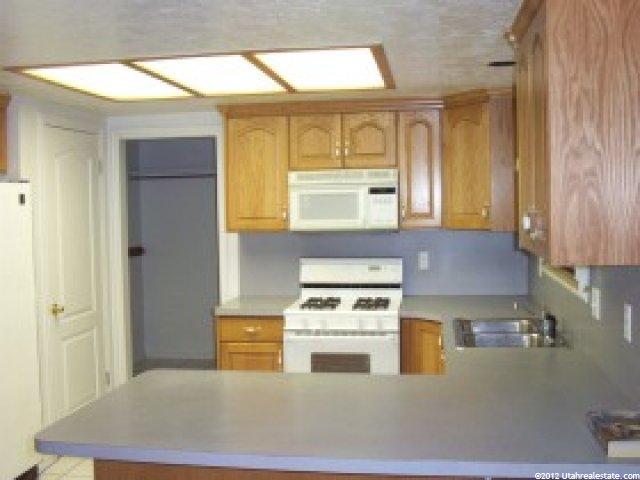 5588 Park View Dr, Mountain Green, UT 84050 — photo 2