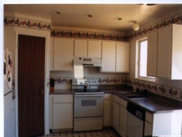 4868 S 3425 W, Roy, UT 84067 — photo 3