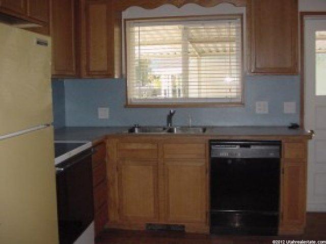 308 S 400 E, Nephi, UT 84648 — photo 2